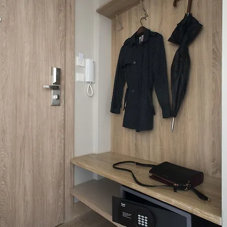 Apartment Tww -